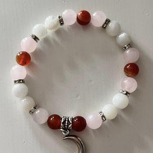 Bracelet projet grossesse aide a la fecondite pierre de lune quartz rose et cronaline